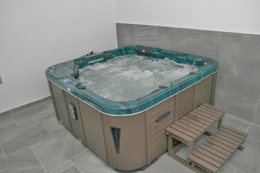 Sport Hotel Mustek Яхимів Екстер'єр фото